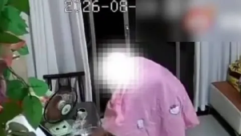 冬窗压哨标王：海港苦追数月，吾米提江终抵沪